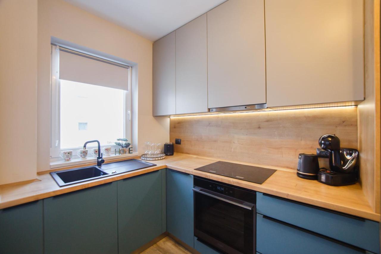 Apartamento Charming Family Haven Oradea Exterior foto