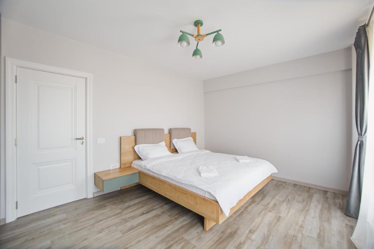 Apartamento Charming Family Haven Oradea Exterior foto