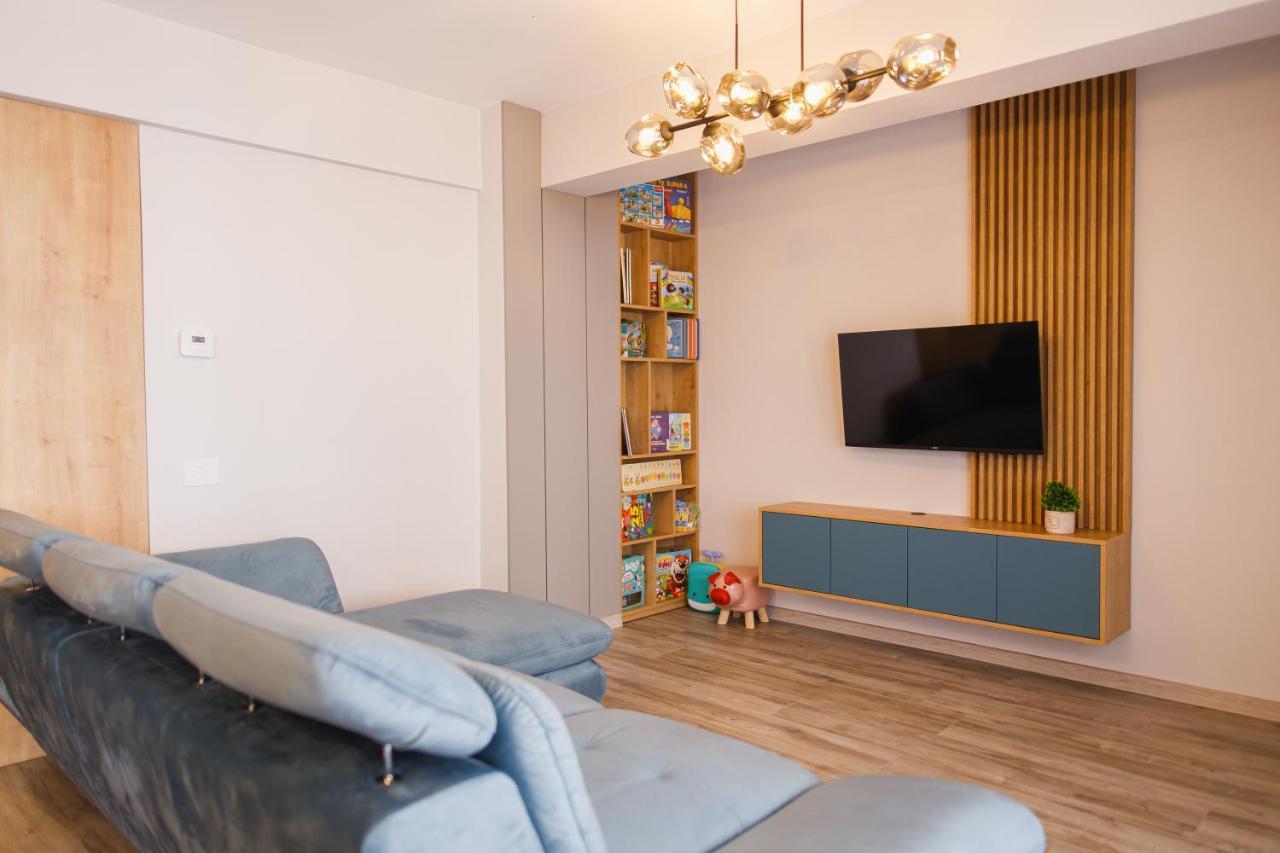 Apartamento Charming Family Haven Oradea Exterior foto